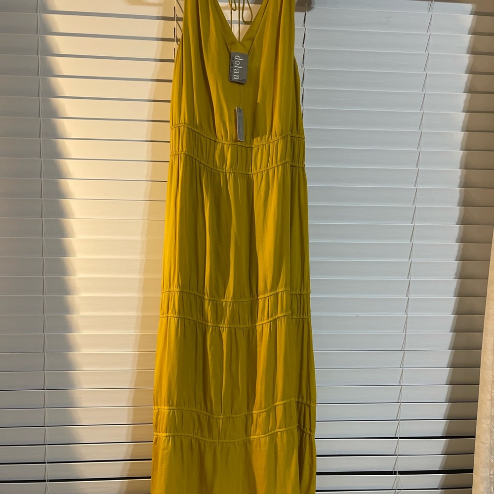 Beautiful new yellow gold Dolan dress xxs petite.